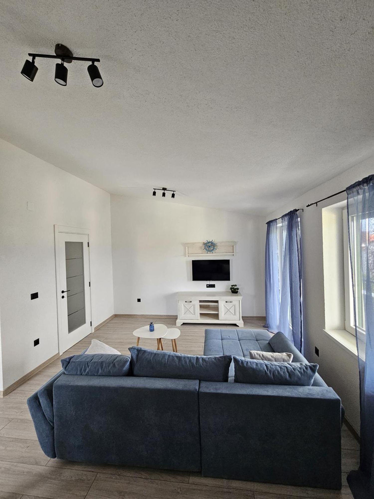 Apartmani 1 Pinezici Kültér fotó